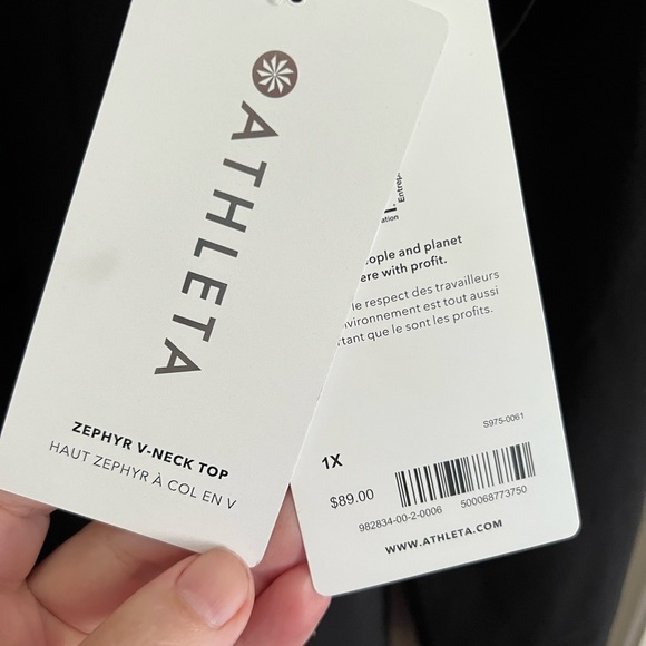 Athleta Zephyr V Neck Top - Picture 2 of 2